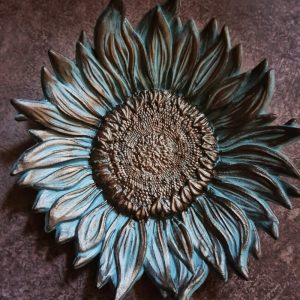 Sunflowers image 2 - moule_ IOD_chalk paint_annie sloan_aube design